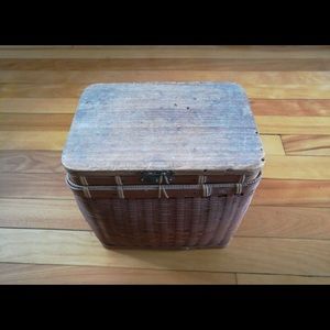 Vintage Sewing/Picnic basket